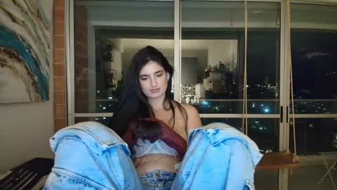 hollyshit_ online show from 12/15/25, 11:31