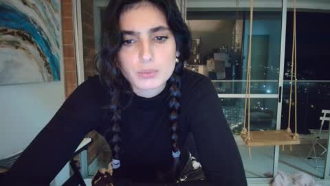 hollyshit_ online show from 01/14/26, 12:38