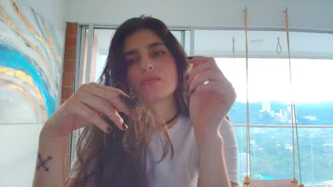 hollyshit_ online show from 03/19/26, 10:36