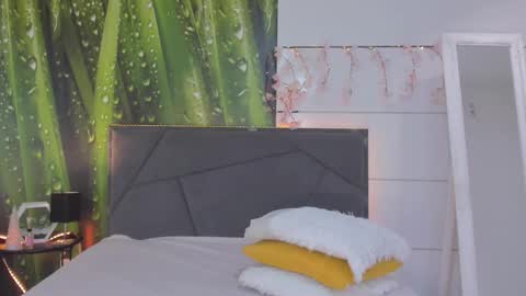 HollyTaillor online show from 02/08/26, 06:06