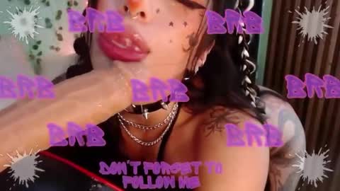 holly online show from 12/17/24, 08:43