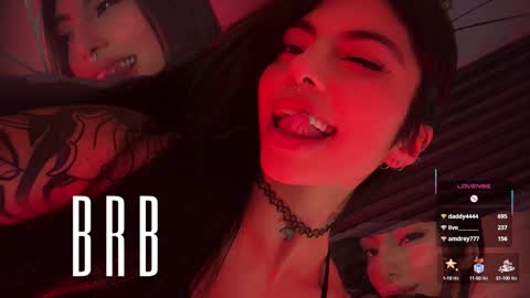 holly online show from 03/10/25, 10:02