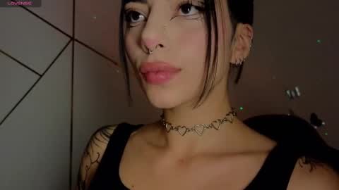 holly online show from 09/09/25, 02:27