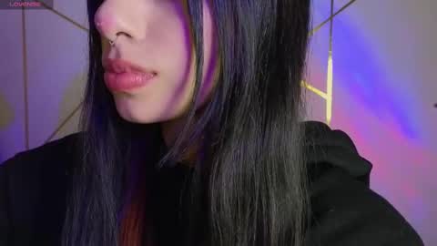 holly online show from 10/17/25, 11:02