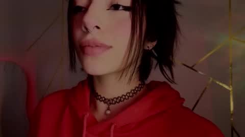 Snapshot of hollyxx_ chatting on 02/08/26, 06:11 holly online show from 02/08/26, 06:11