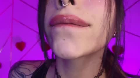 holly online show from 03/10/26, 02:16