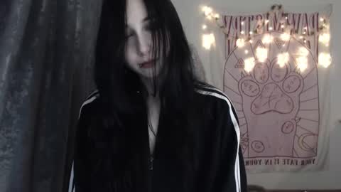 Ho Lee Sheet online show from 02/14/25, 08:26