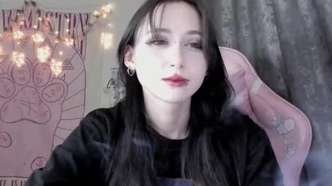 Ho Lee Sheet online show from 10/21/25, 07:47