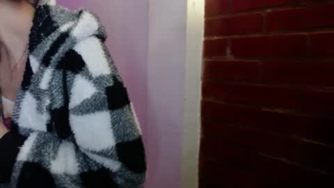 Juli online show from 03/24/26, 02:49