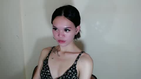 holy_maxine online show from 11/27/25, 11:45