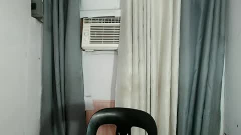 Snapshot of holy_maxine chatting on 06/26/26, 11:47 holy_maxine online show from 06/26/26, 11:47