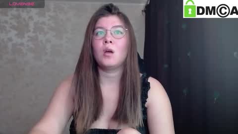 Welcome guys  Pleasure to see you all here  My name is MichaelaTip menu is active Private is open  online show from 10/08/25, 04:32