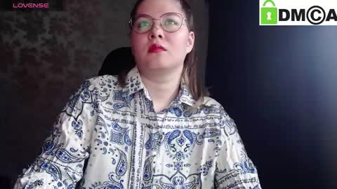 Welcome guys  Pleasure to see you all here  My name is MichaelaTip menu is active Private is open  online show from 10/14/25, 06:36