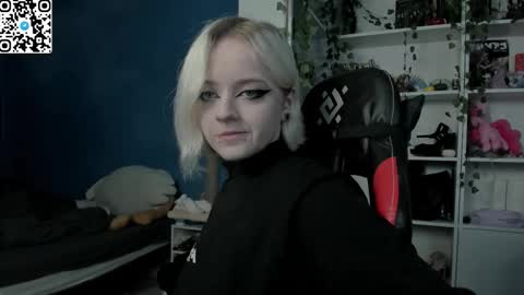 holy_mistresss online show from 11/30/25, 09:35