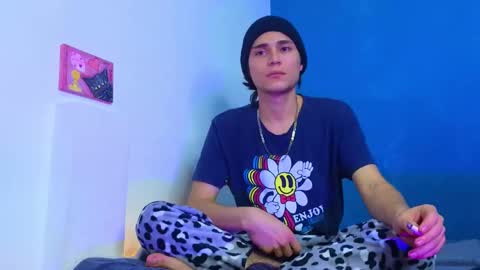      online show from 02/24/25, 12:37