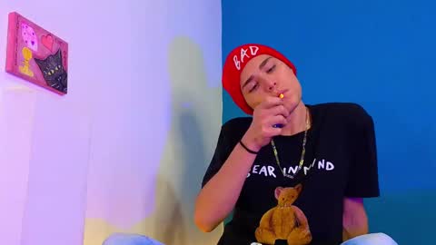      online show from 02/26/25, 11:09