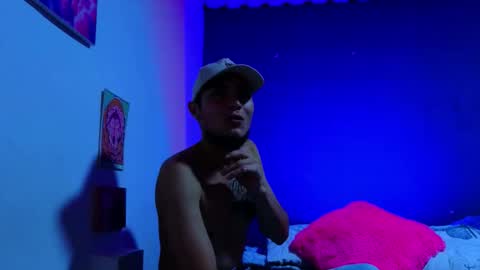      online show from 10/23/25, 05:51