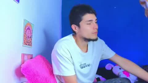      online show from 10/26/25, 03:34