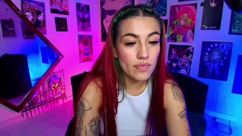 Snapshot of holyeva chatting on 02/02/25, 02:48   online show from 02/02/25, 02:48