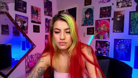 Snapshot of holyeva chatting on 02/06/25, 10:21   online show from 02/06/25, 10:21