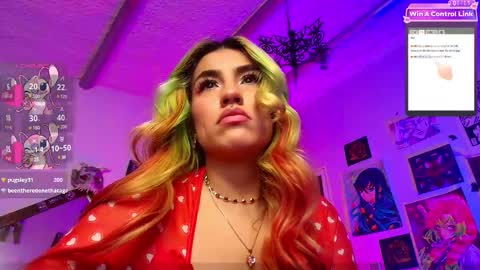 Snapshot of holyeva chatting on 02/19/25, 12:25   online show from 02/19/25, 12:25