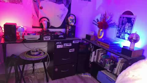   online show from 05/11/26, 11:46