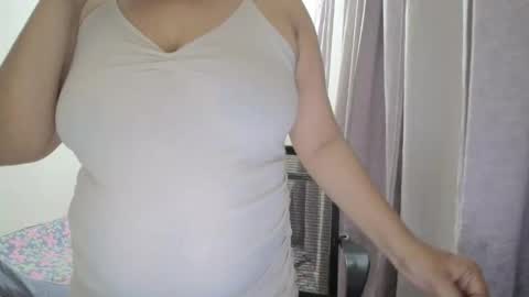 Snapshot of holyfucklove chatting on 10/04/25, 02:48 Mira and Abraham online show from 10/04/25, 02:48