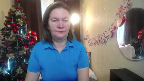 Snapshot of holymilfa chatting on 12/18/24, 07:36 holymilfa online show from 12/18/24, 07:36