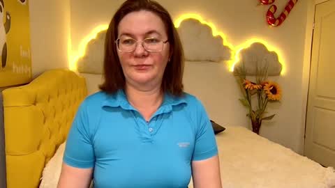 Snapshot of holymilfa chatting on 02/02/25, 10:46 holymilfa online show from 02/02/25, 10:46