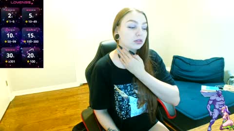 Snapshot of holyweed420 chatting on 01/23/25, 12:14 Viktoria online show from 01/23/25, 12:14