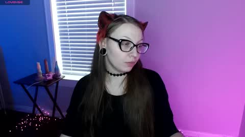 Snapshot of holyweed420 chatting on 02/02/26, 07:23 Viktoria online show from 02/02/26, 07:23