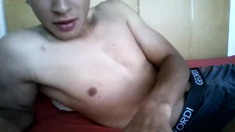 Snapshot of homchard chatting on 06/11/26, 05:38 juan chard homme online show from 06/11/26, 05:38