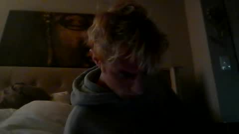 homelessblondie online show from 12/14/25, 12:16