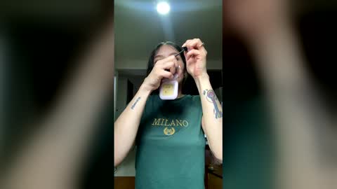 honeeeey_ online show from 03/28/26, 08:41