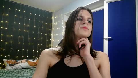 Honelints boyblonde hair AsterMIntfemboybrown hair online show from 01/09/25, 12:14