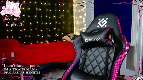 Honelints boyblonde hair AsterMIntfemboybrown hair online show from 03/03/25, 04:35