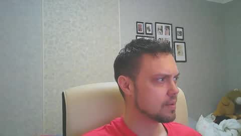 Snapshot of honesttojoy chatting on 12/31/24, 10:58 Henry online show from 12/31/24, 10:58