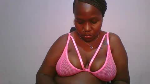 honey_beb online show from 11/21/25, 04:38