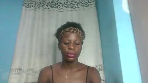 Snapshot of honey_bug2 chatting on 02/09/26, 10:58 Queen online show from 02/09/26, 10:58