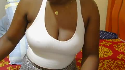 honey_caddy online show from 06/17/26, 01:52