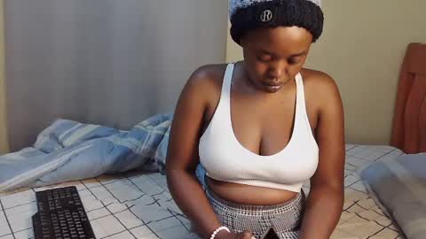 honey_caddy online show from 06/27/26, 02:49
