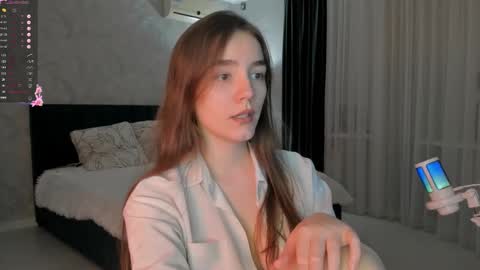 Chantal online show from 09/12/25, 05:13