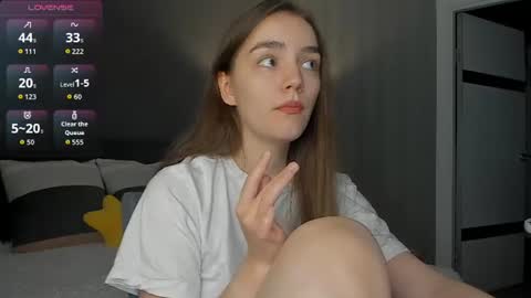 Snapshot of honey_chantal chatting on 06/14/26, 07:38 Chantal online show from 06/14/26, 07:38
