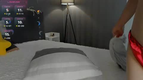 Snapshot of honey_chantal chatting on 07/17/26, 08:14 Chantal online show from 07/17/26, 08:14