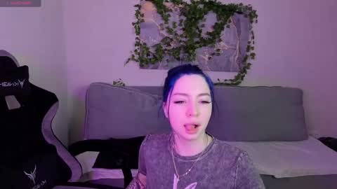 Honey online show from 06/02/26, 01:40
