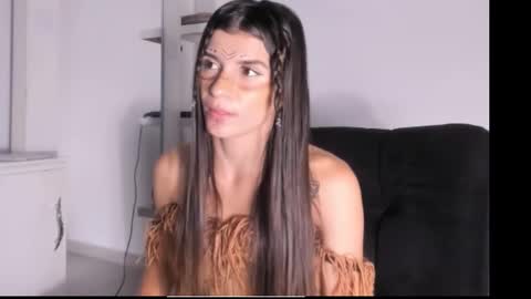 Snapshot of honey_darcy chatting on 10/31/25, 12:22 honey_darcy online show from 10/31/25, 12:22