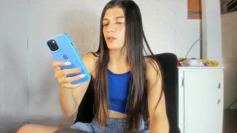 Snapshot of honey_darcy chatting on 12/21/25, 03:02 honey_darcy online show from 12/21/25, 03:02