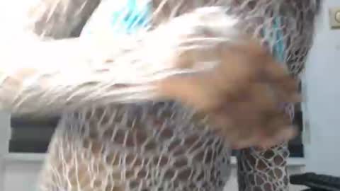 Snapshot of honey_dollxx chatting on 06/12/26, 06:56 Flora online show from 06/12/26, 06:56