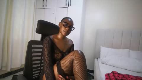 honey drop online show from 04/14/26, 12:00