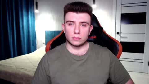 Wolfy online show from 12/20/24, 03:31